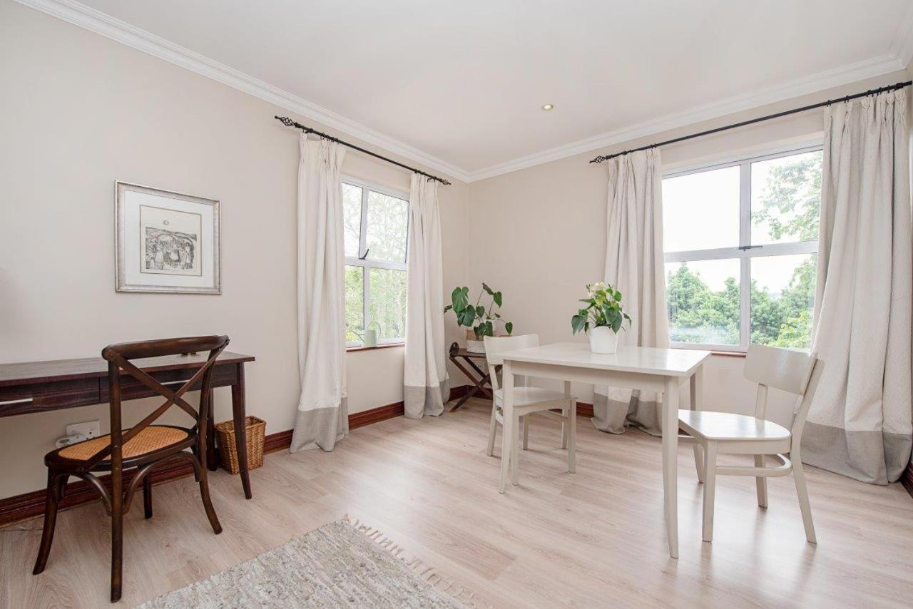 Wild Olive Executive Suite Йоханнесбург Экстерьер фото