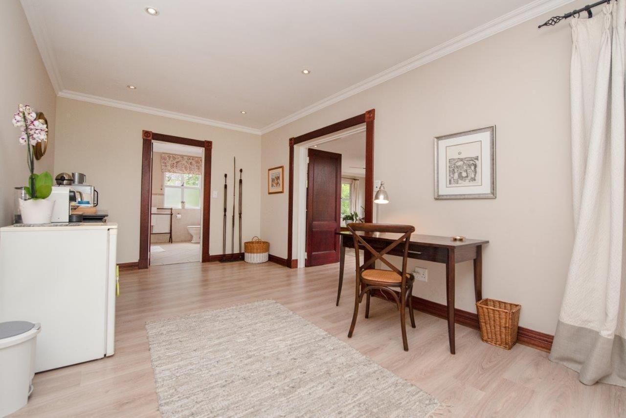 Wild Olive Executive Suite Йоханнесбург Экстерьер фото